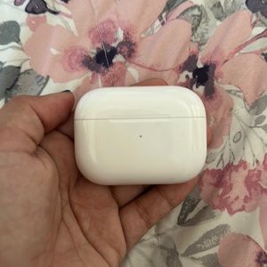 AirPods Pro. Very good condition!